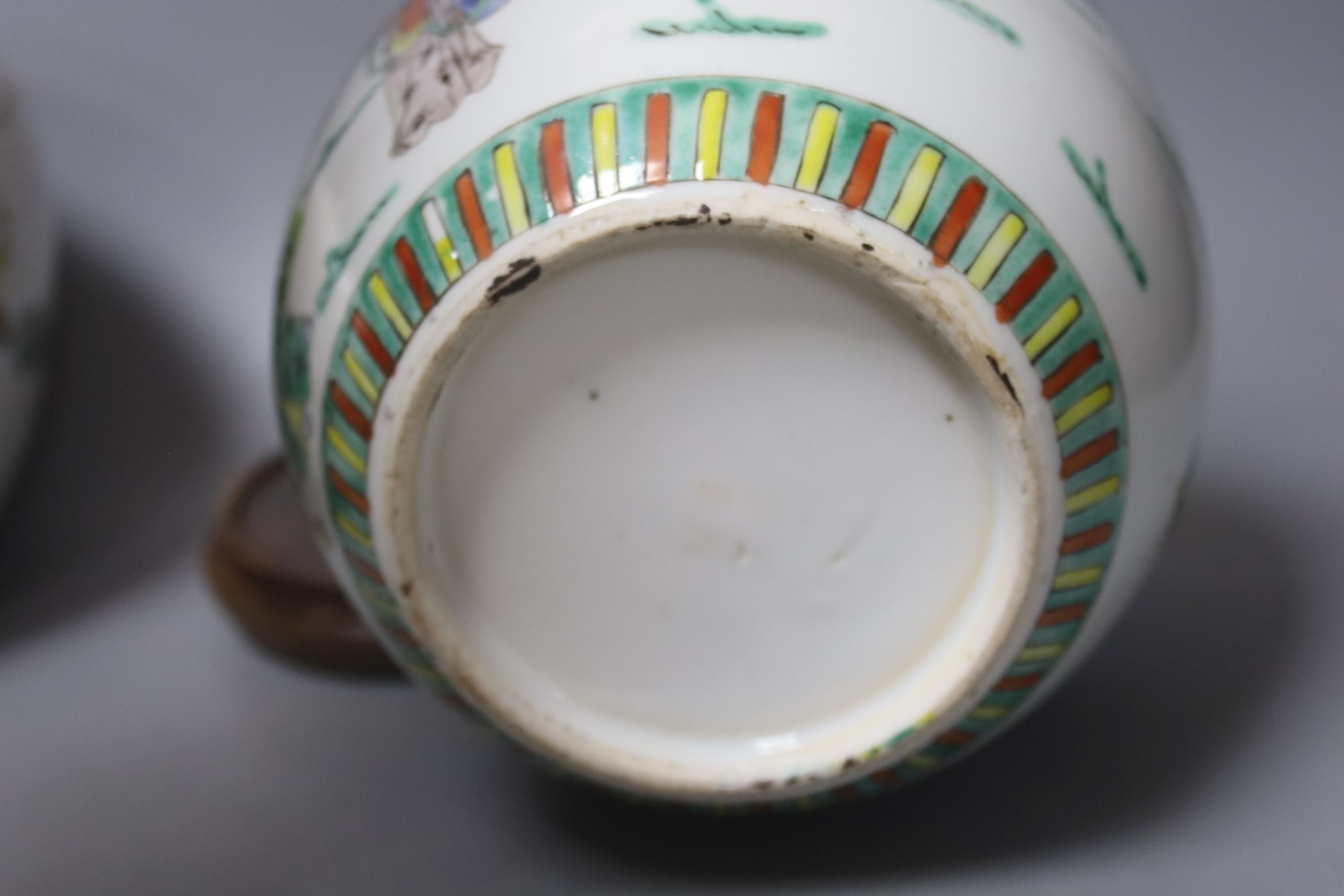 Three large 20th century Chinese porcelain famille verte jars and covers, tallest 21cm